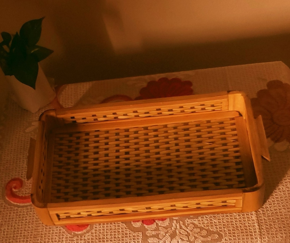 ট্র্যাডিশনাল হ্যান্ডক্রাফটেড ব্যাম্বু মিনি ট্রে (স্মল সাইজ)