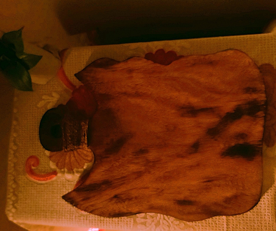 লাইভ এজ চপিং বোর্ড (Live Edge Chopping Board)